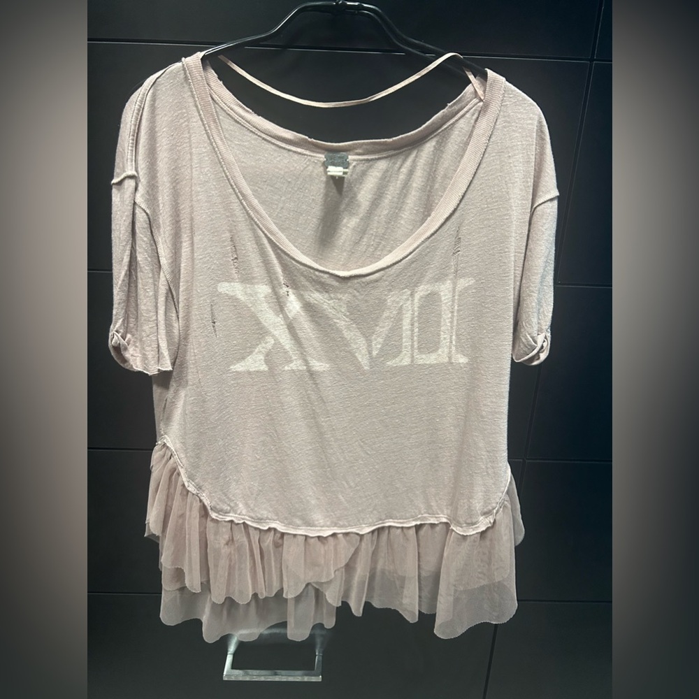 Free People Light Pink Babydoll Top
Size: M
Price: $33